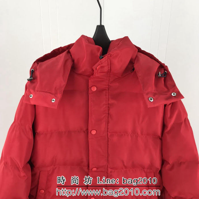 BALENCIAGA巴黎世家 專櫃同步 18ss秋冬新款 背後刺繡品牌字母 紅色大版棉服 情侶款 ydi1315